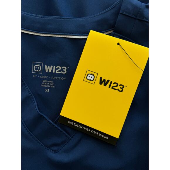 New ~ WONDER WINK W123 ~   Stylized V-Neck Scrub Top Size XS - Picture 8 of 11